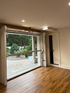 porte-de-garage-innovante-automatique-sans-rails-1